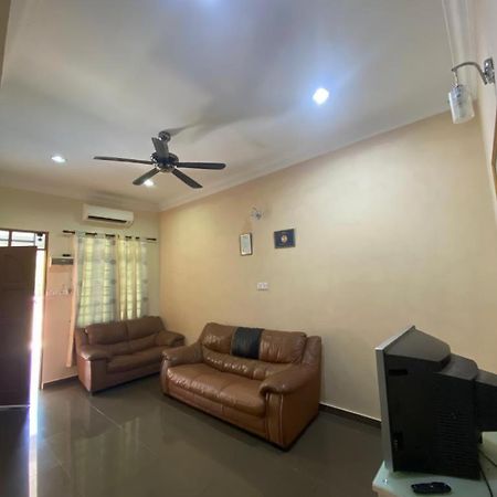 Homestay Tok Ma 1 Alur Tuman Marang Exterior foto