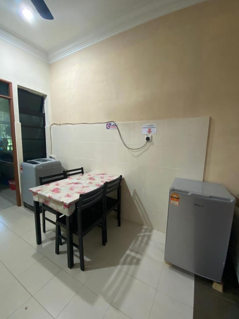 Homestay Tok Ma 1 Alur Tuman Marang Exterior foto
